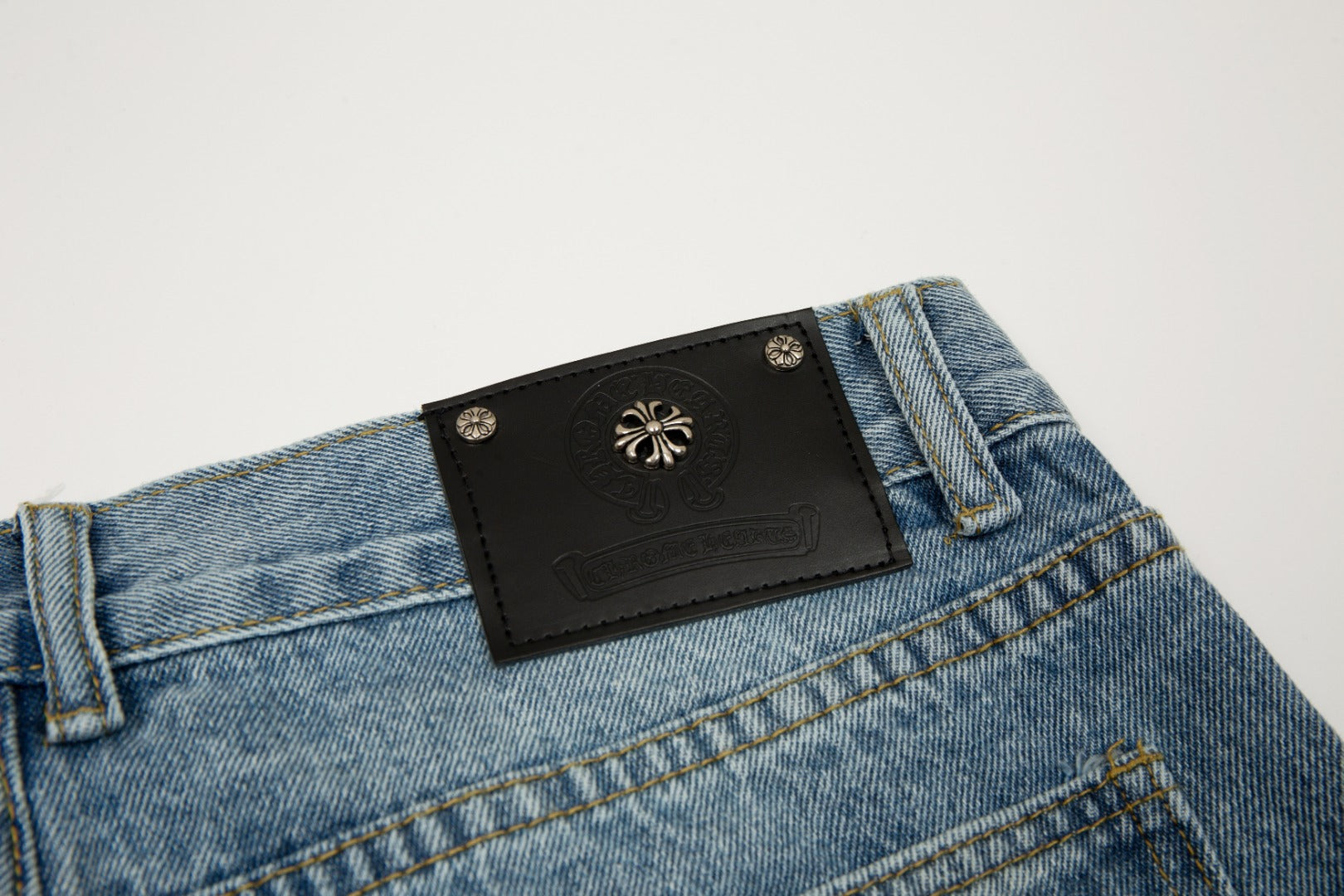 Chrome Hearts Jeans KE905